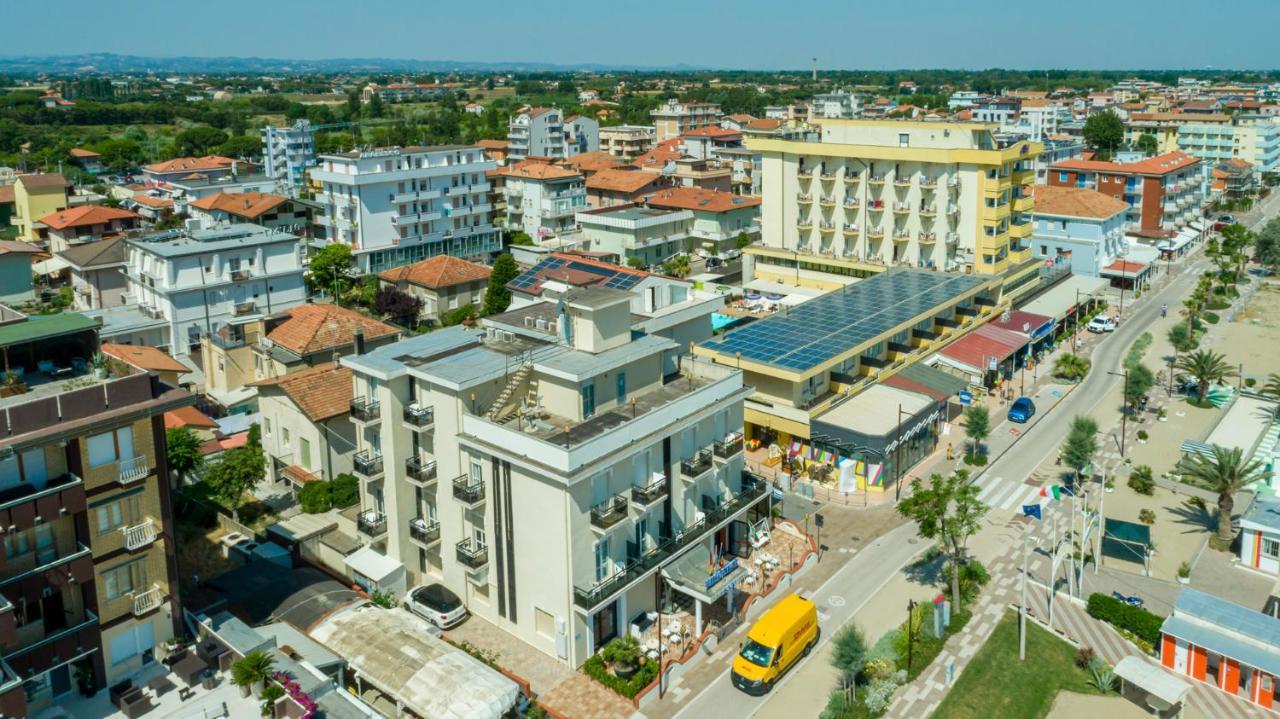 Hotel Milanese Rimini Exterior photo