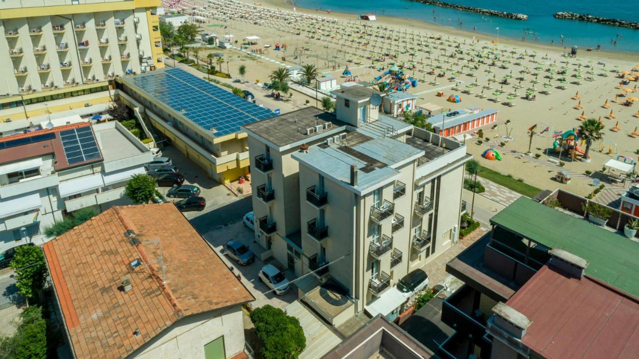 Hotel Milanese Rimini Exterior photo